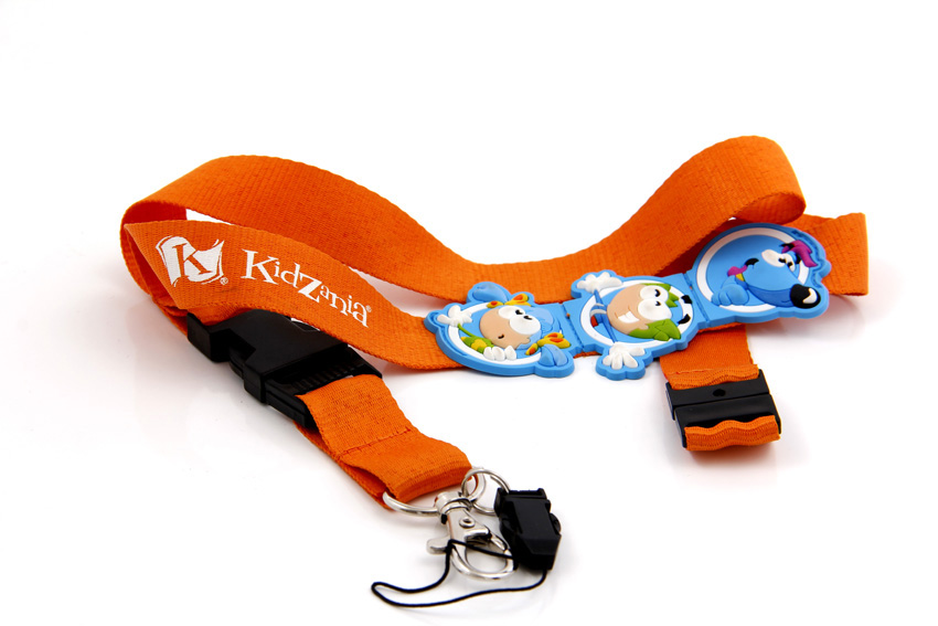 Fita-Pescoco-aplicacao-Soft-PVC-Kidzania